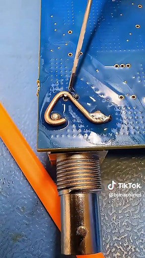 Desoldering Techniques Using Copper Wire