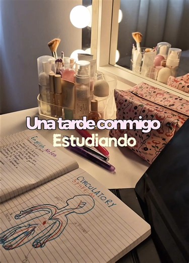 ¿Quién dijo que estudiar tiene que ser aburrido? ✨📚 Mi colegio online me da la flexibilidad que necesito para aprender a mi ritmo y seguir creando contenido. 💻💖 @Kukuá | Educación en casa 💗 #onlineschool #EstudiaConmigo #schoollife #Productividad