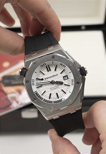 Today's stock available. For more styles, click on the homepage.#Rolex #watchcollector #Mechanicalwatch #watch #watches #hublot #omega