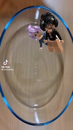 Lesbian Roblox Love Story: Confessions and Kisses