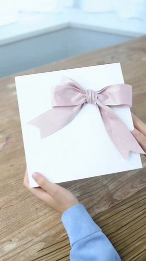 bow🎀🎀 #DIY #decoration #bow #easydiys #recycle#recycling #recycled #funnytoy #diyidea#tutorial #fpy #handmade #usa #tiktok #gift #christmasgift