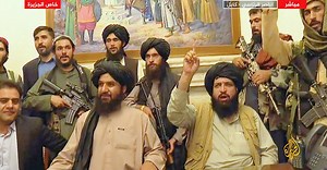 O que é o Talibã e como o grupo tomou o poder no Afeganistão