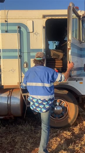 Dollys Dream Hi-Vis now available in blue! 💙 Order yours through Bairnsdale Horse Centre - link for all of our merch in our bio 😎 | Dolly's Dream