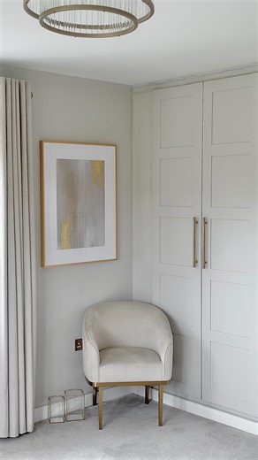 HOW WE DID IT ⬇️ 1. Measure the space and work out what size timber you will need. Get this cut at your local timber shop. 2. Create the base using 3x2s which you have had cut to size, then add a 12mm MDF panel to the top. 3. Build your @ikea pax frames and add them on top of the base. 4. Add 12mm MDF to each side and to the top to fill in all the gaps and create the fitted look. 5. Caulk, prime and paint all the MDF. 6. Add the doors and prime and paint these too! 7. Finish with some beautiful 