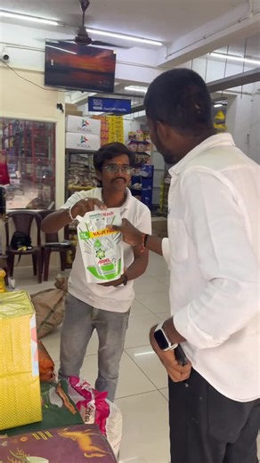 Govardhan vlogs | ₹1200 సోనామసూరి రైస్ బాగ్ కొంటె వన్ లీటర్ ఏరియల్ లిక్విడ్ ఫ్రీ ఆ #rice #oils #freedom #aerial #free #groceries #food #foodie #shorts #reels | Instagram