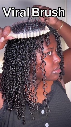 Bounce curl brush #curlyhairtutorial #hairtutorial #hairbrush #bouncecurl #curly #naturalhair #curls #natural #tutorial #perfect