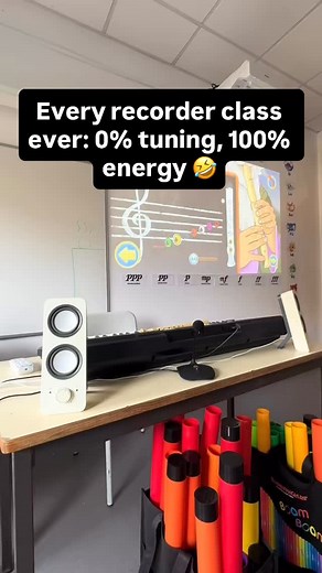 2.3K views · 15 reactions | Every recorder class ever: 0% tuning, 100% energy 藍 #soprano #recorder #musicclass #elementarymusic #funny | Classplash: Academia de Música | Facebook