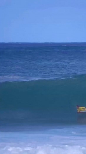 Flying into the weekend with bodyboarding legend Jeff Hubbard! ✈️🌊 In just 5 days, the 3X World Champion lands in Morocco for a week of perfect waves, laid-back vibes and serious bodyboarding progression. 🐪 😎 With riders joining us from across Europe, the USA, Chile, Uruguay and Australia, it’s set to be the adventure of a lifetime. 🌊 ✨ Missed out this time? Jeff’s back with us next year and bookings are already open. 👉🏻 Head to the link in our bio to secure your space. 👀 Then, on 5th Jul