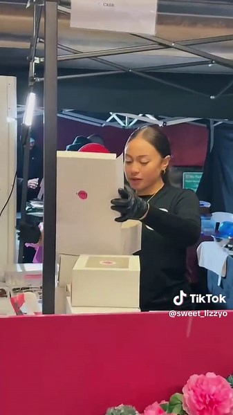 Auckland Night Market: Sweet Treats and Good Vibes