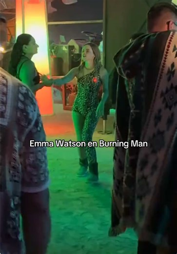 Emma Watson Disfruta del Festival Burning Man