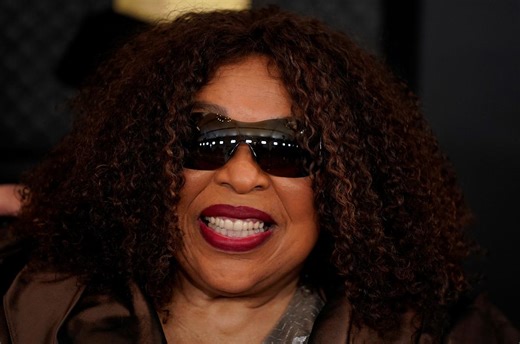 Roberta Flack, Grammy-winning singer of the ‘70s hit 'Killing Me Softly,' dies at 88