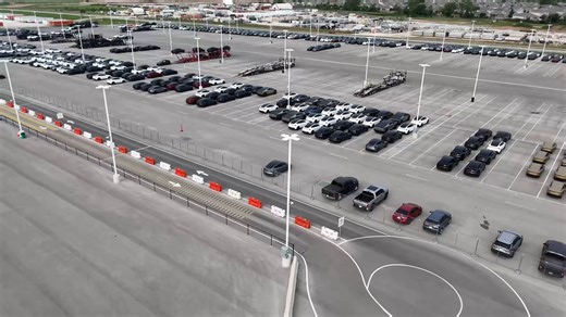 New colors on Model Y’s announced by @Tesla_na yesterday showing up at Giga Texas today! Marine blue for the Model Y Premium and Frost Blue for the Model Y Performance!In this short video clip, you can see the old and blue next to each other and the frost blue is very evident!