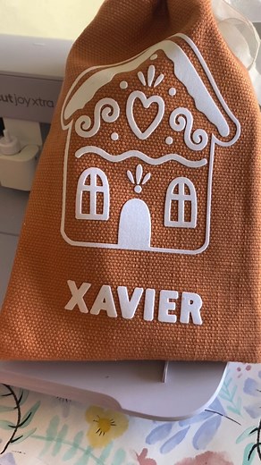 Cricut South Africa on Instagram: "Gingerbread magic, but make it flocked 🍪💜 These little festive bags come to life with Cricut’s NEW Flocked Iron-On and the Limited Edition Lavender Joy Xtra – finally here to make every holiday project cuter, softer and so much easier. ✨ Get the Lavender Joy Xtra exclusively on Takealot: https://www.takealot.com/cricut-joy-xtra-smart-cutting-machine-limited-edition-lavender/PLID123 ✨ Shop Flocked Iron-On: https://www.takealot.com/cricut-flocked-iron-on/PLID45