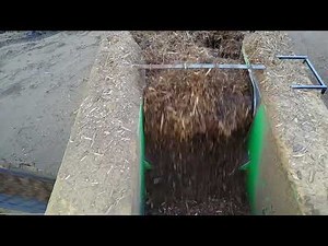 Komptech MULTISTAR XL3 mulch processing (drone video)