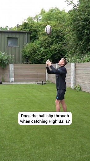 Tag a team mate who needs to see this 👊Hope this helps 🙌For more tips and feedback to Level Up your game, join my Membership and follow my Skills plans👊🏉#rugby #therugbytrainer