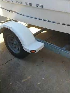 Capri Bayliner 2002