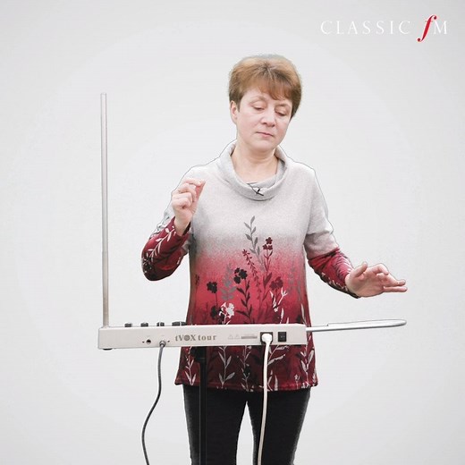 243K views · 7.1K reactions | Amazing theremin player! ❤️ Lydia Kavina, theremin plays Saint-Saëns' The Swan. | Classic FM | Facebook