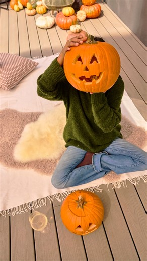 🎃 🕯️We’ve been carving out some deck time this season. 🎃 🕯️ #TrickorTrex #HappyHalloween | Trex Company