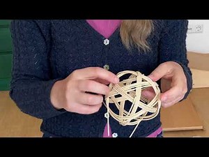 Peddigrohr Ball nach Pikler selber flechten DIY Anleitung