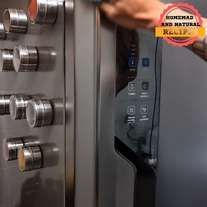 3.4K views · 106 reactions | MAGIC MIX CLEANS SHOWER STALL, MIRRORS AND WINDOWS, WITH WHAT YOU HAVE AT HOME!! | Homemade and Natural Recipes | Facebook