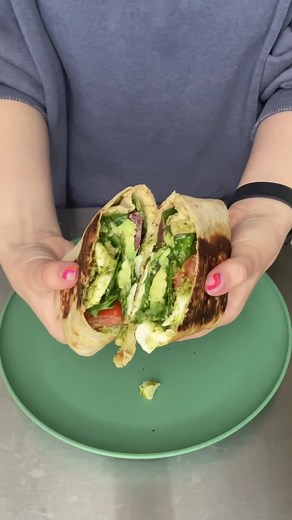 Delicious Veggie Pesto Wrap Recipe for Vegetarians