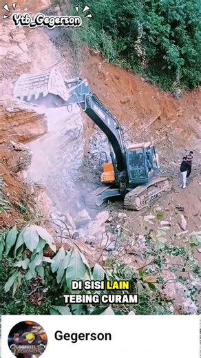 Batu raksasa terguling ke cabin excavator #viral #excavator #mobil #truk #fyp #alatberat