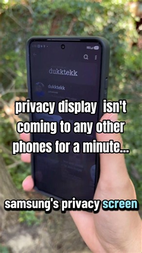 privacy display will be samsung exclusive for a while