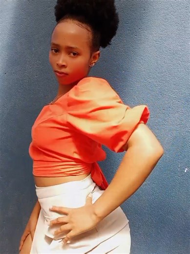 Dance Moves Inspired by Lesserafim