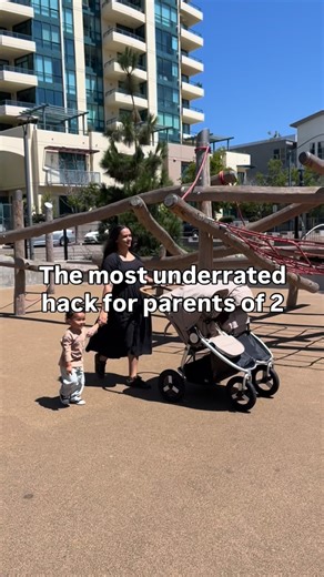 Fall is for family adventures and our Indie twin makes exploring with multiples a smooth ride (literally!) Where do your Fall family adventures take you? Share with us for a chance to be featured. 👇🏼 | Bumbleride