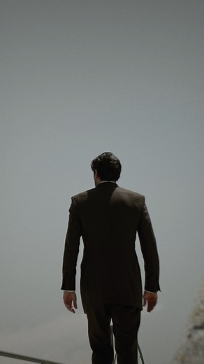 What fascinates Jonathan Tetelman about Puccini is the complexity of his characters and the demands this places on the singer. 🎥 Watch now the video to Tosca, SC 69: E lucevan le stelle by Puccini. 👉 https://youtu.be/q7CGkDmHGVQ | Deutsche Grammophon - DG