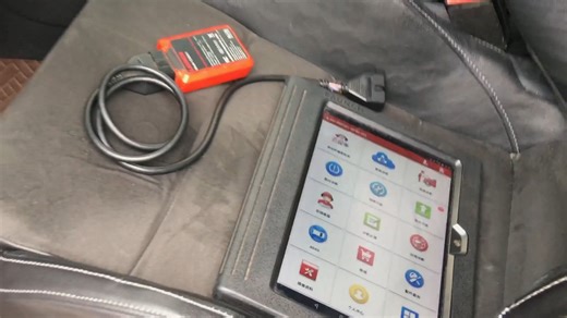 性能车主必备技能——用OBD检测设备读故障码