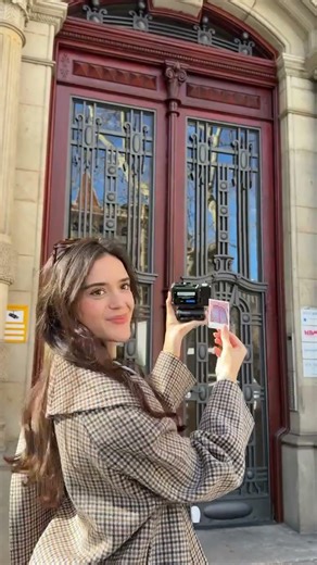 Snap. Print. Cherish.Ace Pro 2 x Pocket Printer: Perfect couple street shots, anytime, anywhere.