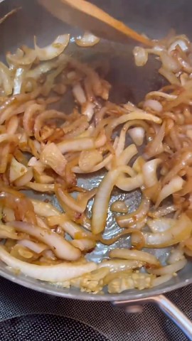 French Dip Sandwich Recipe with a Full Ingredient List for the Perfect Bite