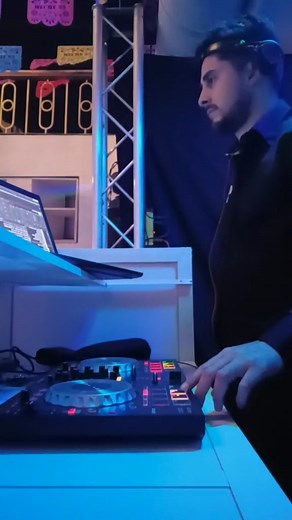 💎 ¡Curso de DJ Profesional!! 🌌 ¡Aprende desde cero ya mismo con nuestro curso personalizado!! ❄️ Inscríbete ya!! #cursosonline #dj #djs #djset #DJenVivo #djshow #djsetup #djmexico #pioneer | Academia DJ Profesional