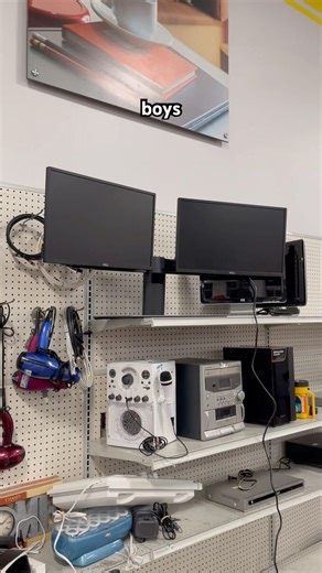 Goodwill Came Through 😮 Dell Dual Monitor Setup for CHEAP #DellMonitors #ThriftStoreScore 💻🔥