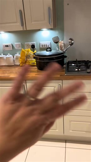 My FAVOURITE slow cooker recipe, EVER. My Mexican inspired chicken soup. If you’re feeling a bit under the weather then you need a good bowl full of this 😍 I swear it’s got healing properties! (There’s no scientific evidence of this, I just believe it!) #slowcooker #recipe #soup #chicken #familymeals #mumlife | Abeygale - The Grab Bag Girl