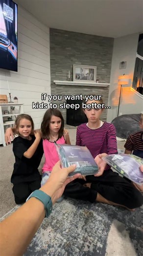 And they LOVE it! Thank me later ✨😴 #insomnia #sleep #momlife #adhdchildren #christmasgiftideas | Hug Sleep Pod