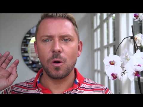 BENEFIT HELLO FLAWLESS OXYGEN WOW FOUNDATION REVIEW