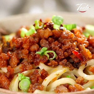 14K views · 415 reactions | One of the most popular street food in China originated 300 years ago! Recipe: https://www.tastelife.tv/traditional-dan-dan-noodles_803.html | Taste Show | Facebook
