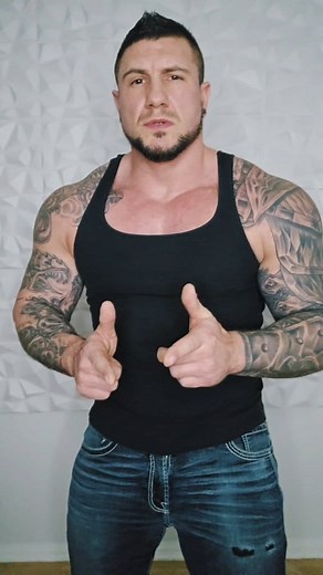 66K views · 4.1K reactions | Testing Master Chief  Pablo Schrieber lookin real different (Halo 4 armor unedited) #halo #masterchief #cosplay | The Primal | Facebook