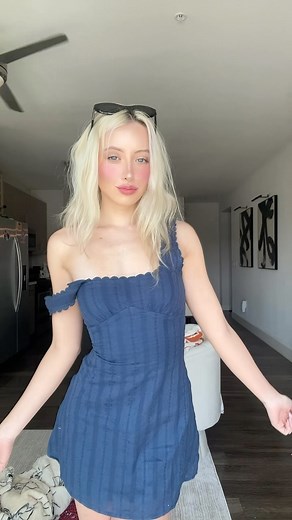 alix hehn | Happy Wednesday 😇😇😇 | Instagram