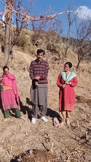 How To Use Dowsing Rods #dowsingroduseme #dowsingrodskokasachalanaha #rodskousekasakara | Gold Field Hunting