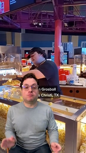 Enjoy the Ultimate Popcorn Experience with Popcorn Guy!