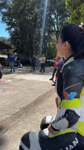 39K views · 1.4K reactions | A ti que te hace original? ⛽️ #elaceiteoriginal #eloriginalnuncasedetiene #teamvalvoline @Valvoline Global LATAM | Ximena Santana | Facebook