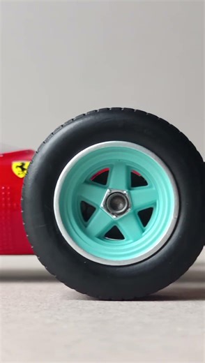 1/18 scale Ferrari 158. Model by Werk83.