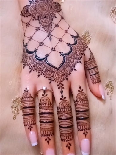 simple mehendi design