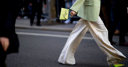 Comment porter le pantalon large taille basse ?