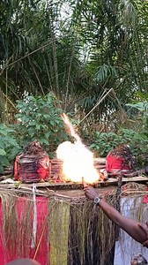 This is Heviosso, the divinity of thunder. This was a very powerful libation that was done. I have more contents to share about it. Are you passionate about African culture, tradions and spirituality, make sure you follow me here and my page Moise le touriste . Help me share this post 🙌 Our culture, our pride 🙌🇧🇯🙌 #benin #divinity #culture #travel #spirituality #tours #tradition #history #africa | Moïse Awonlonsou