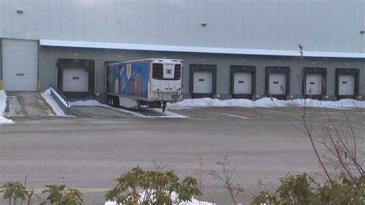 Nearly $400,000 worth of lobsters stolen from shipping facility in Taunton