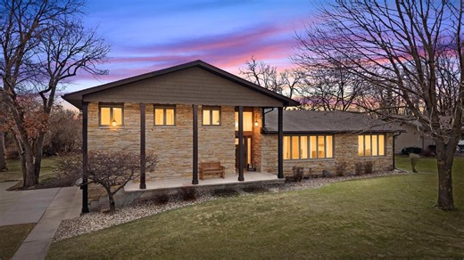 444 Winnebago Ave, Portage, WI 53901 - MLS 2019624 - Coldwell Banker